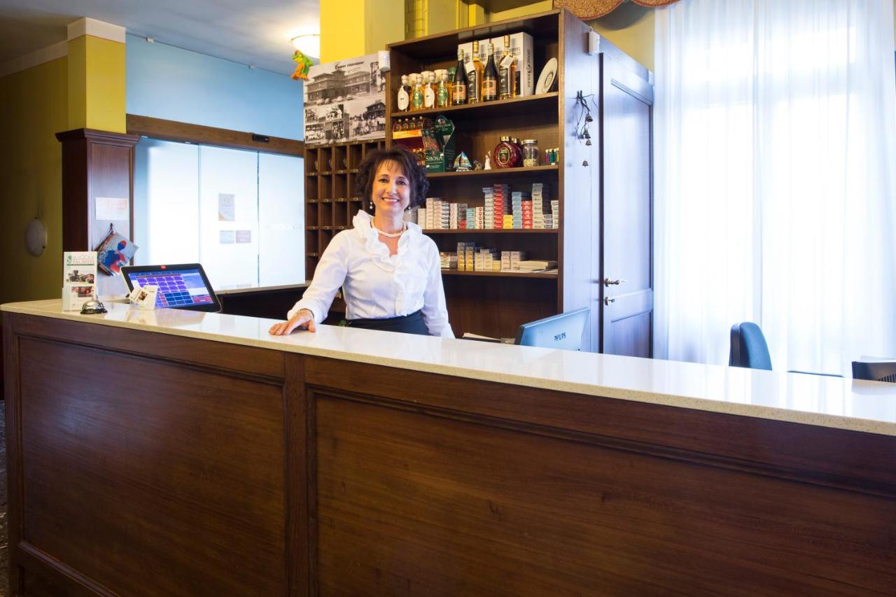 Hotel Ristorante Paladini 카리지오 외부 사진